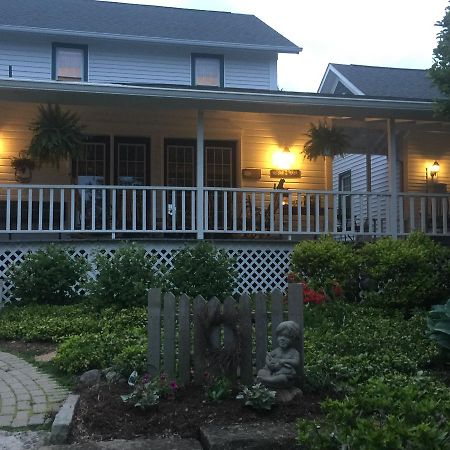 فندق Winesburgفي  Grapevine House المظهر الخارجي الصورة